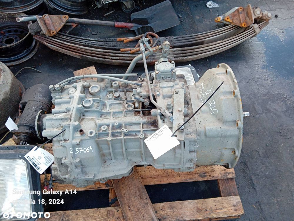 SKRZYNIA BIEGÓW STEYR 17S21 ZF - 6