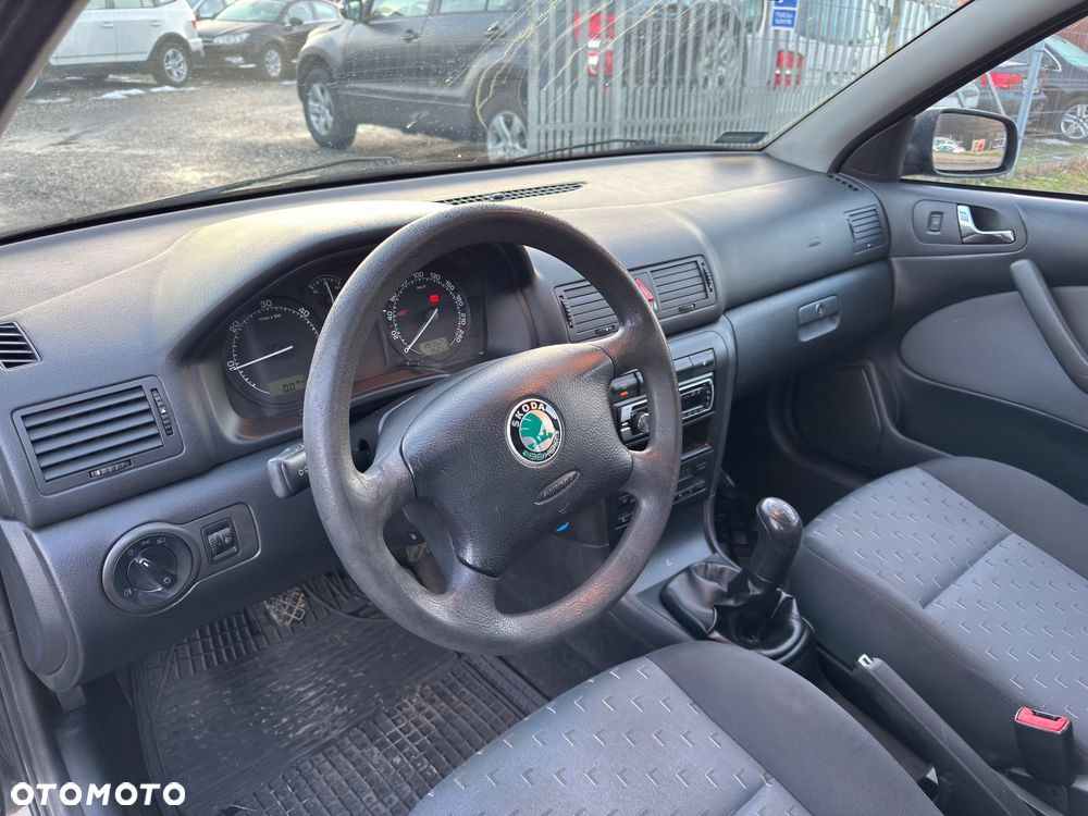 Skoda Octavia 1.9 TDI Tour - 12