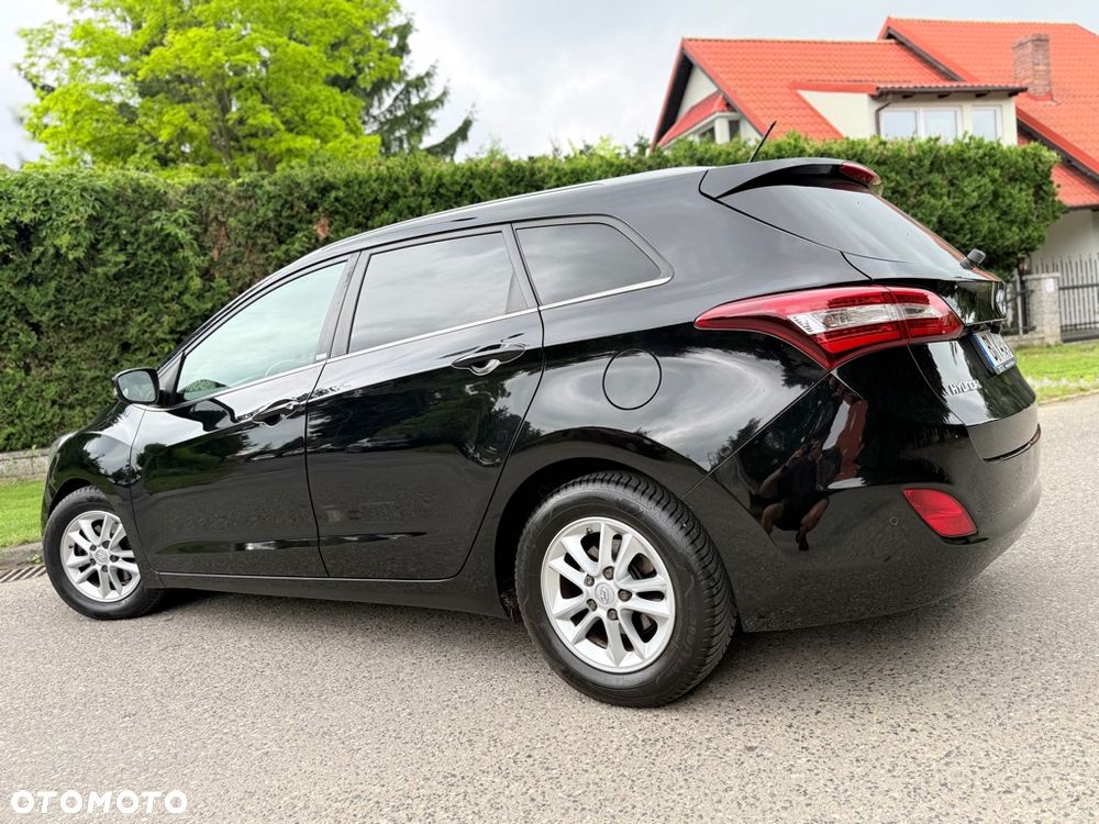 Hyundai i30 1.4 Premium - 17