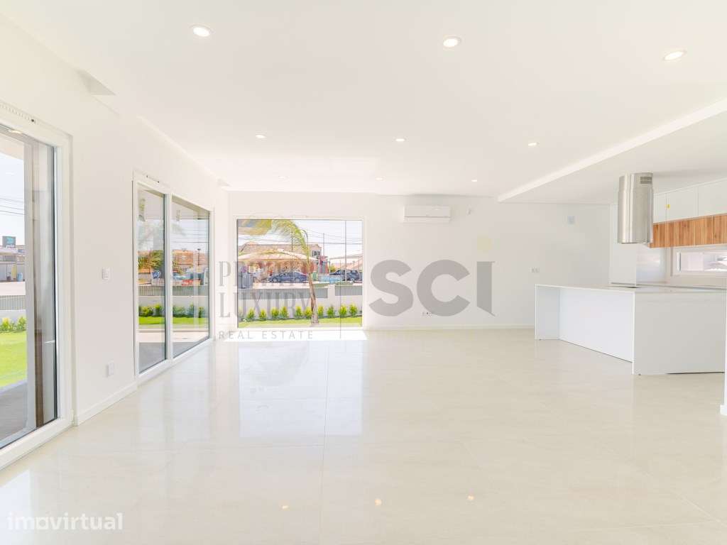 Moradia T3 Palhais | com Piscina | Lote de 500 m2 - Grande imagem: 3/39
