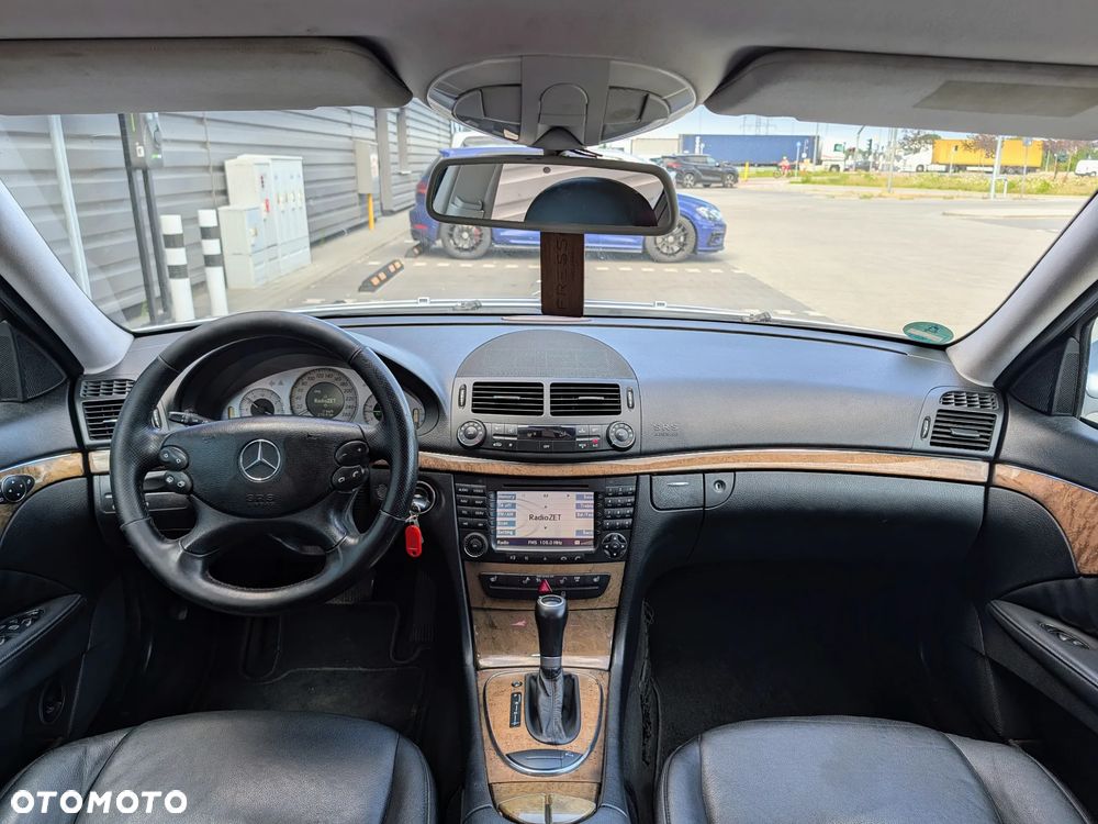 Mercedes-Benz Klasa E 300 BLUETEC Avantgarde - 5