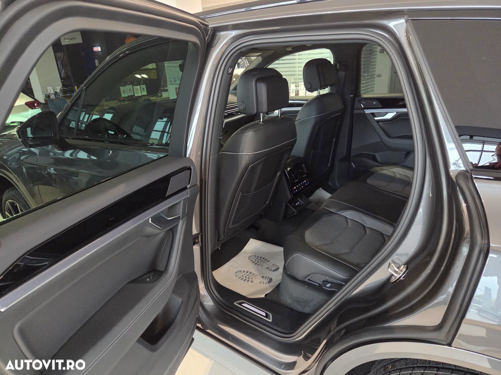 Volkswagen Touareg V6 TDI 4MOTION R-Line - 18