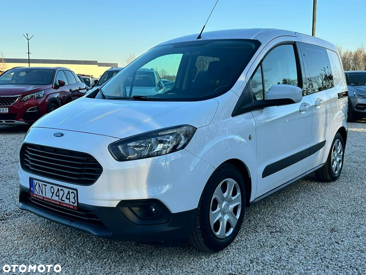 Ford Transit Courier - 6