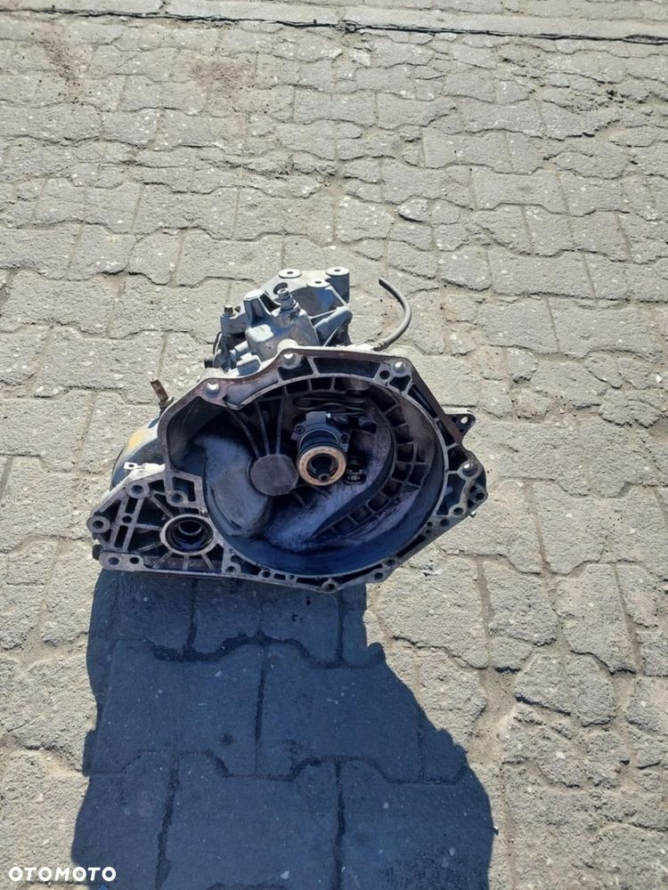 SKRZYNIA BIEGÓW F13C374 OPEL CORSA C 1.2 - 2