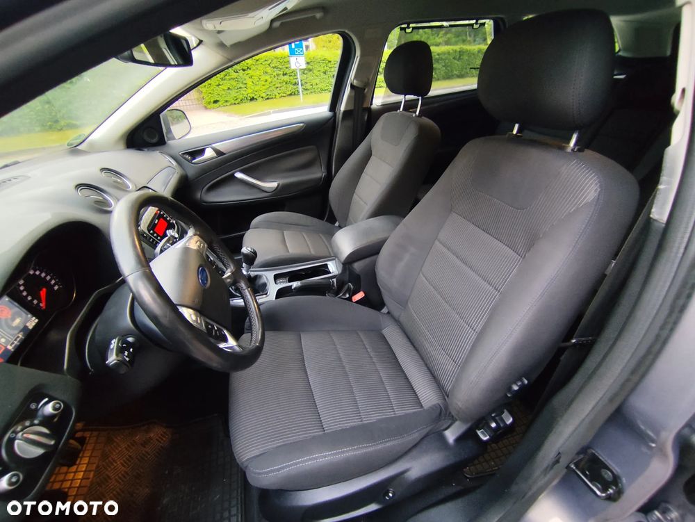 Ford Mondeo 2.0 TDCi Business Edition - 19
