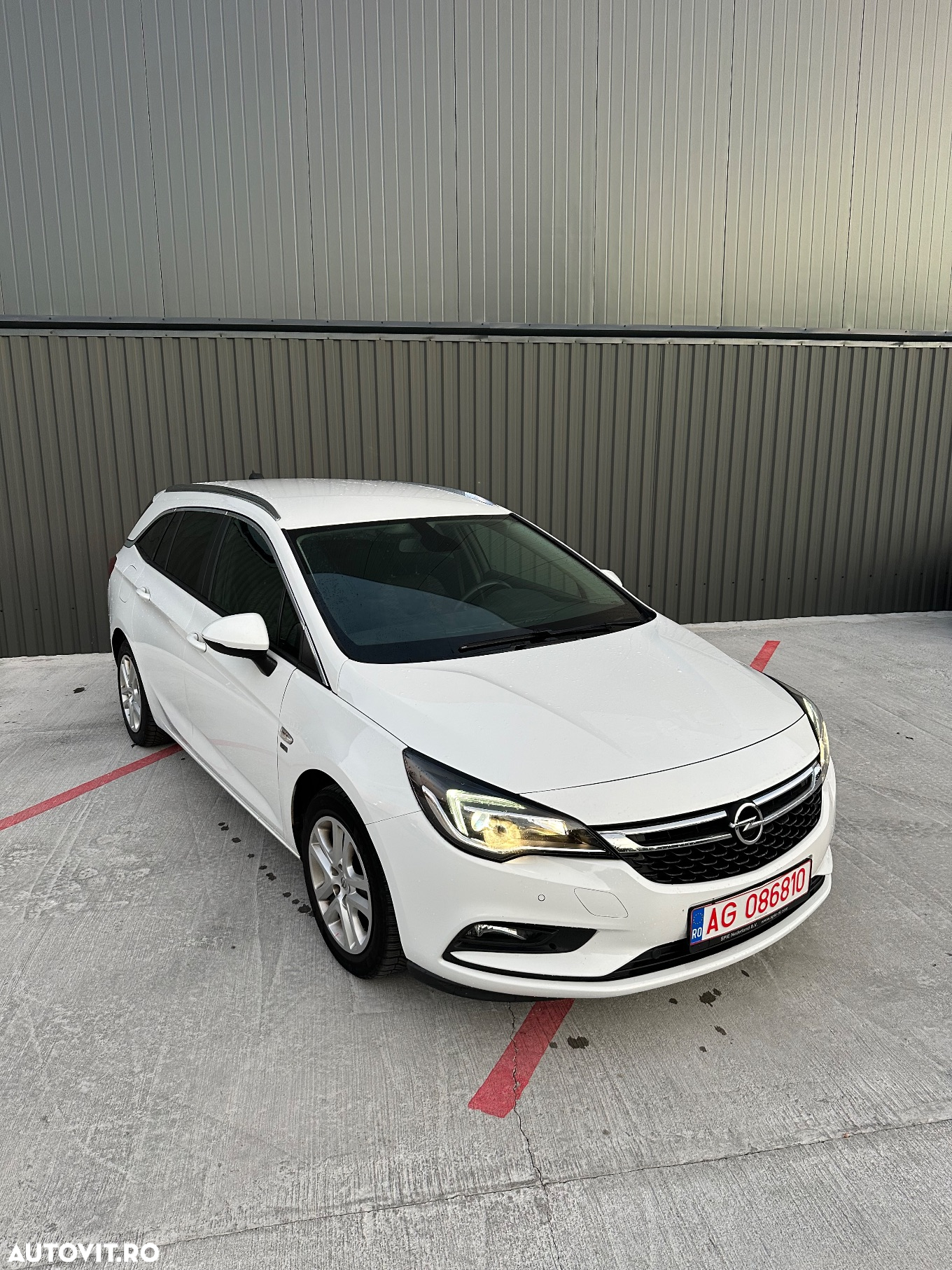Opel Astra 1.0 Turbo Start/Stop Sports Tourer Edition - 2
