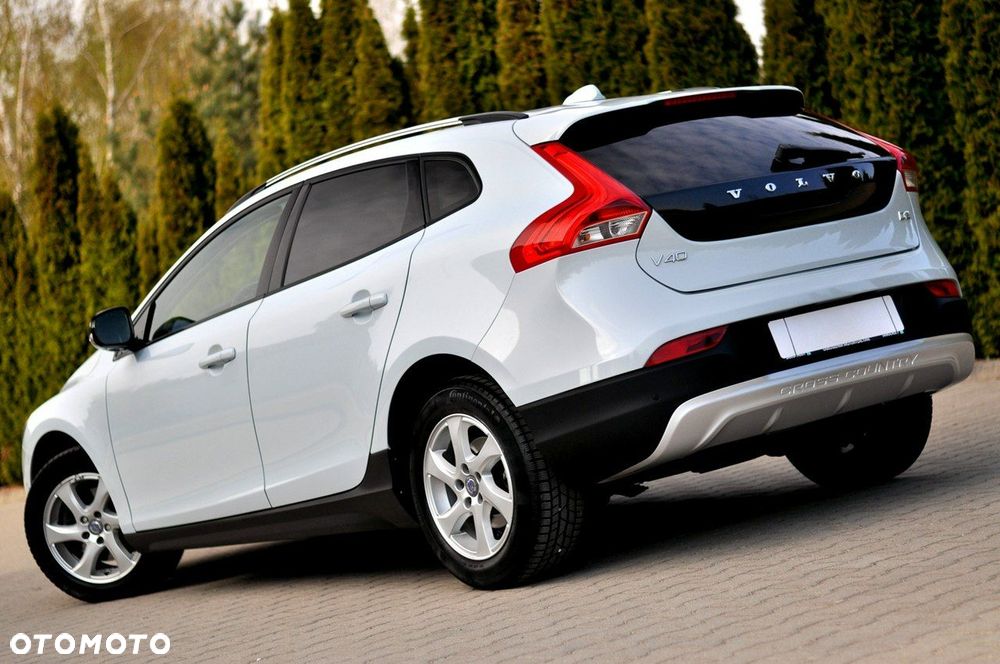 Volvo V40 Cross Country D2 Summum - 3