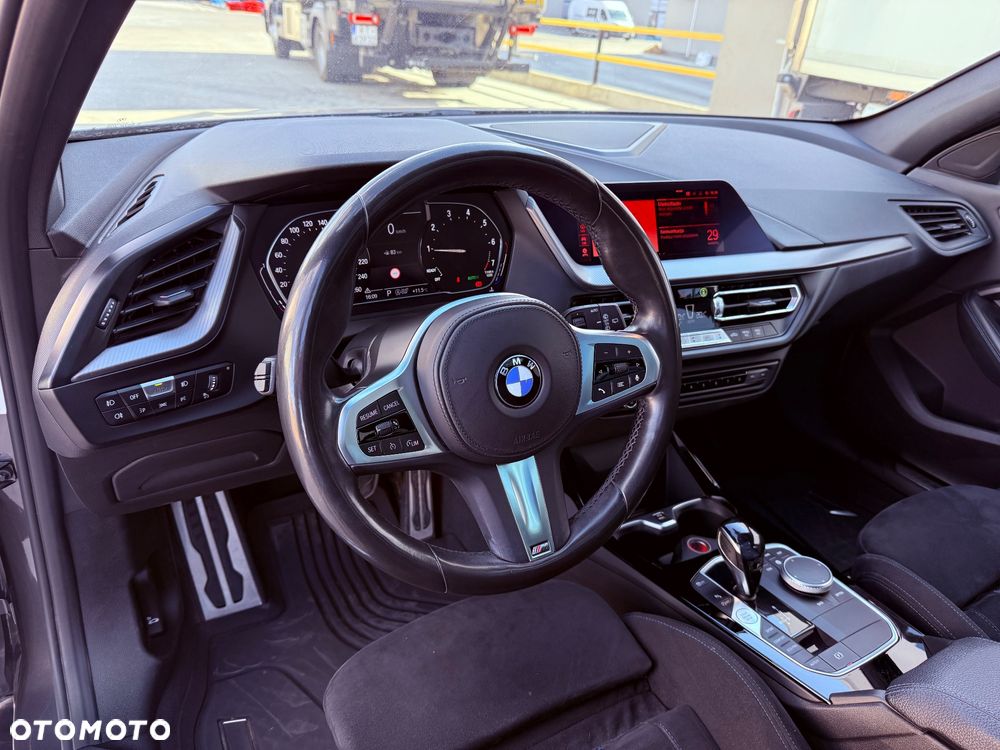 BMW Seria 1 118i M Sport - 19