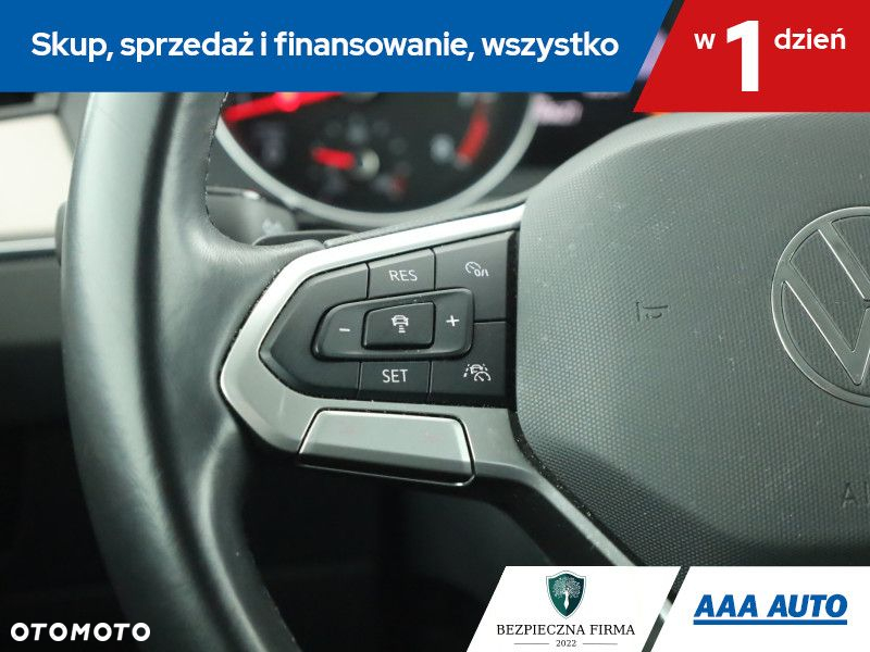 Volkswagen Passat - 17