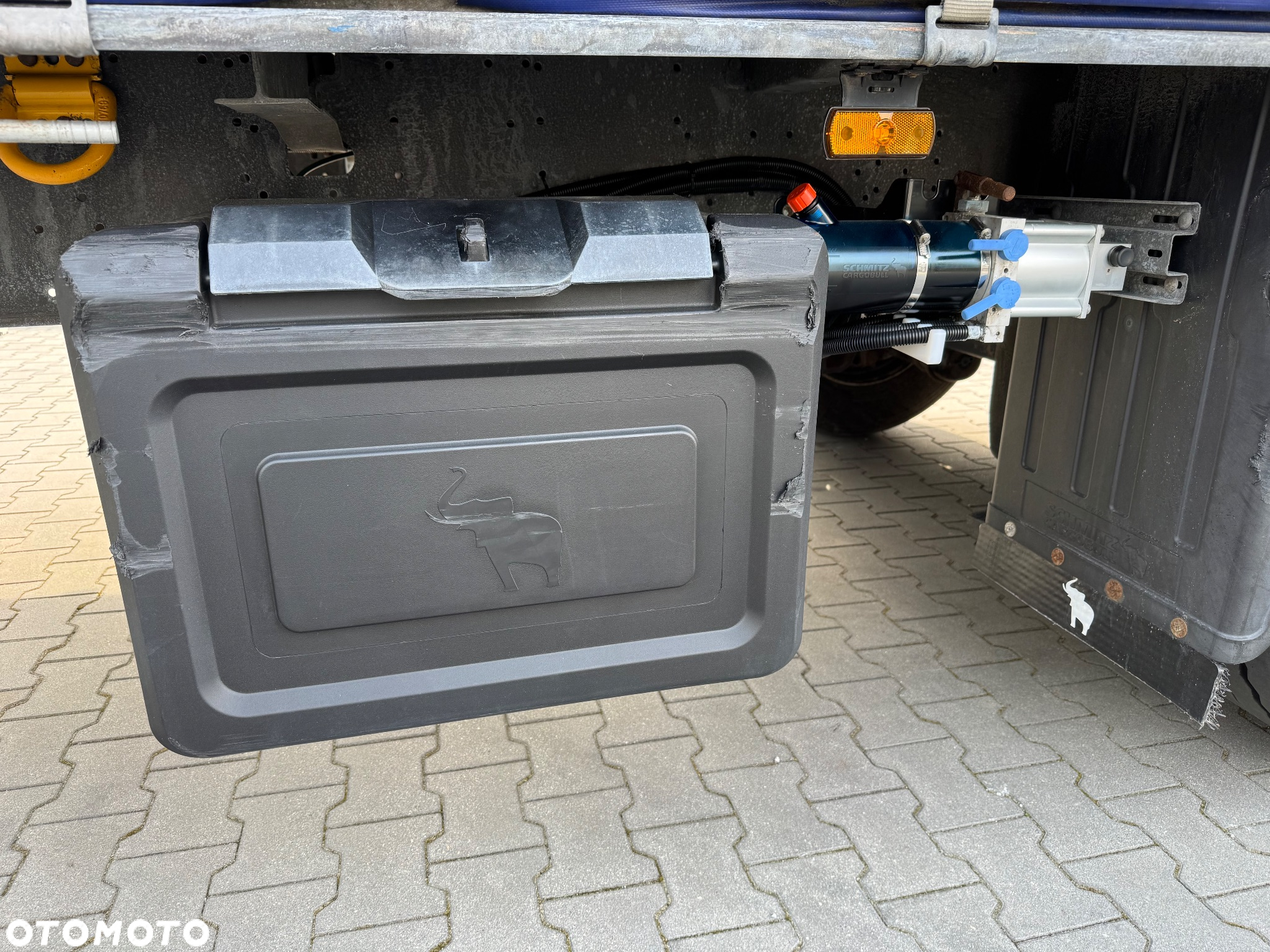 Schmitz Cargobull FIRANKA VARIOS MAŁO UŻYWANA - 18