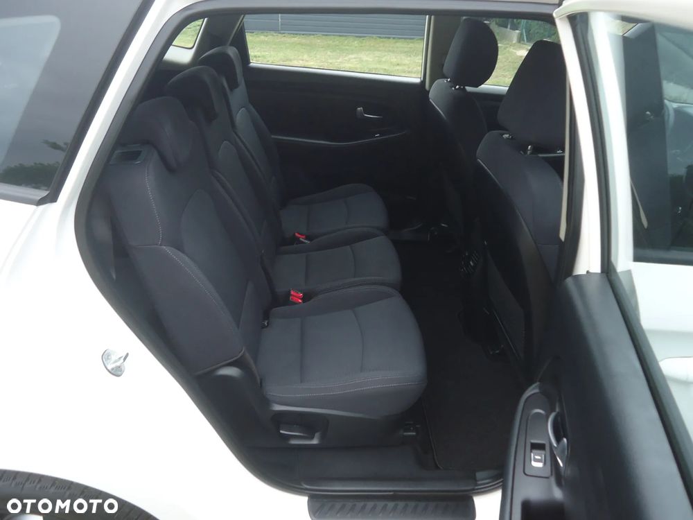 Kia Carens 2.0 GDI Automatik Edition 7 - 22