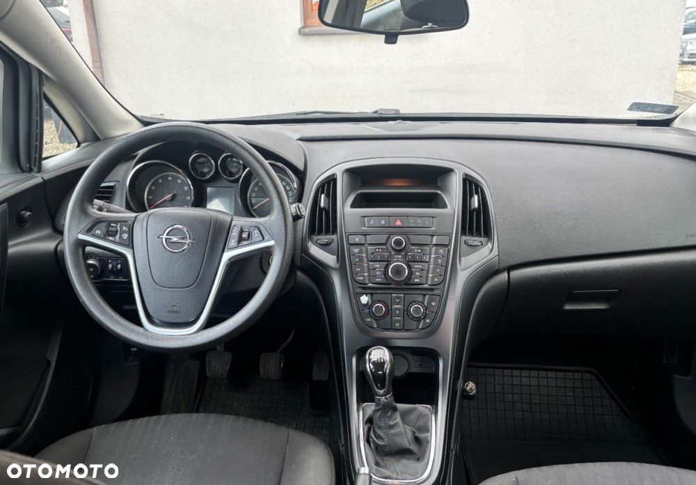 Opel Astra - 11