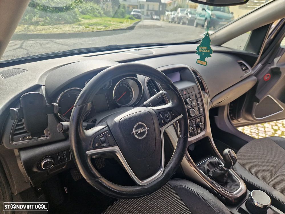 Opel Astra 1.7 CDTI Cosmo - 4