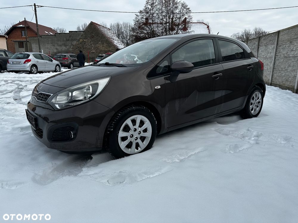 Kia Rio - 13