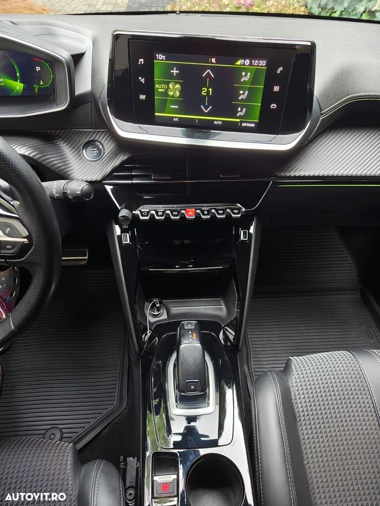 Peugeot 208 1.2 L PureTech STT EAT8 GT Line - 3