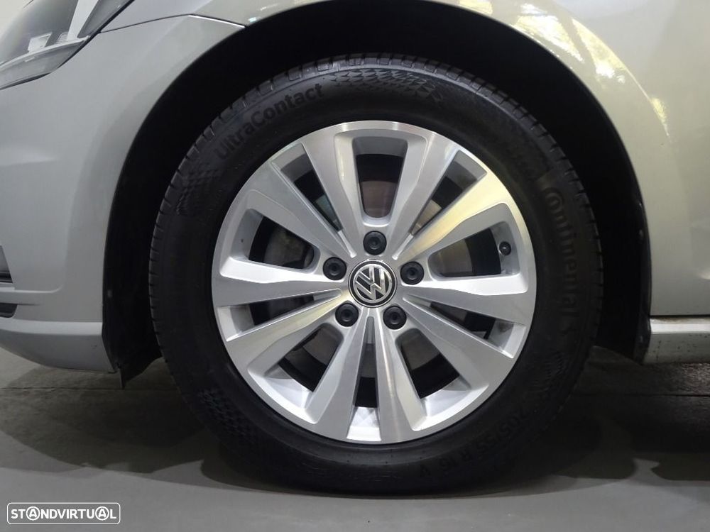 VW Golf Variant 1.6 TDi Confortline - 37