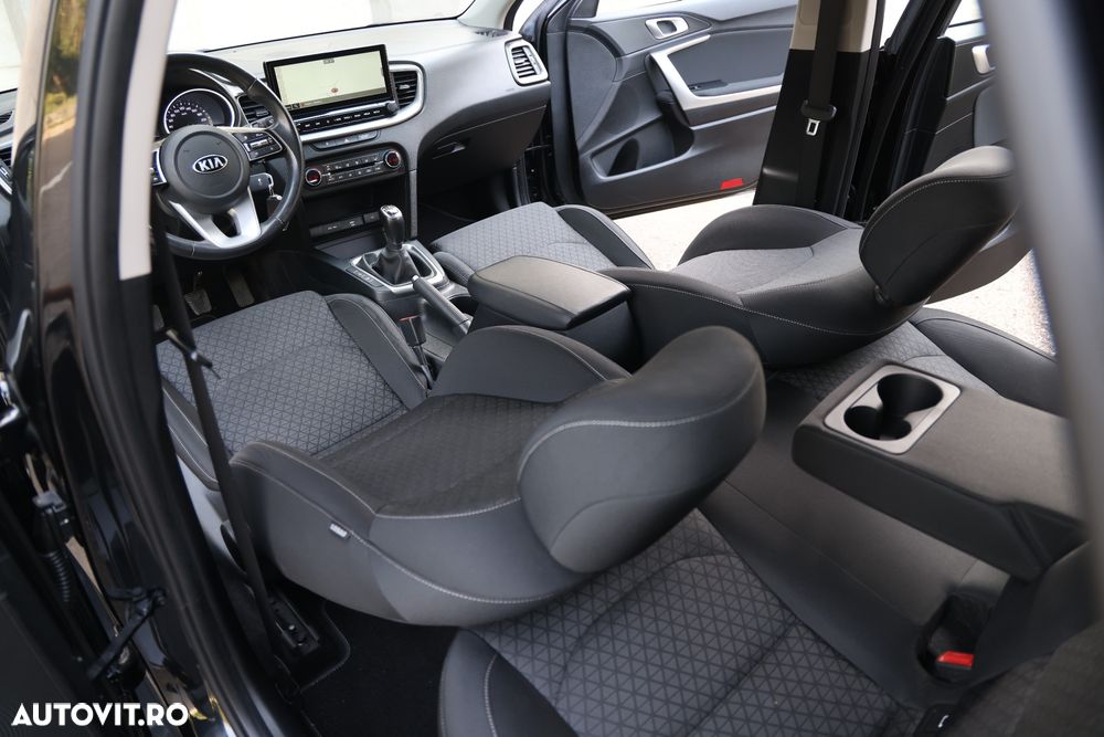 Kia Ceed - 8