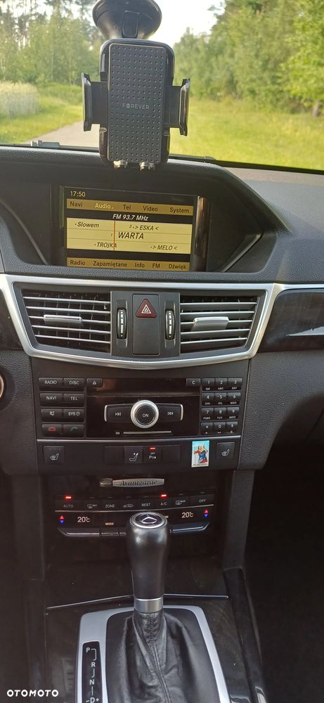 Mercedes-Benz Klasa E 220 CDI DPF BlueEFFICIENCY Automatik Avantgarde - 11