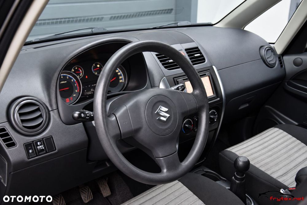 Suzuki SX4 - 17