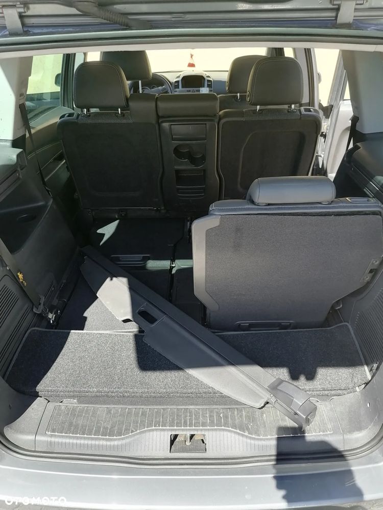 Opel Zafira - 10