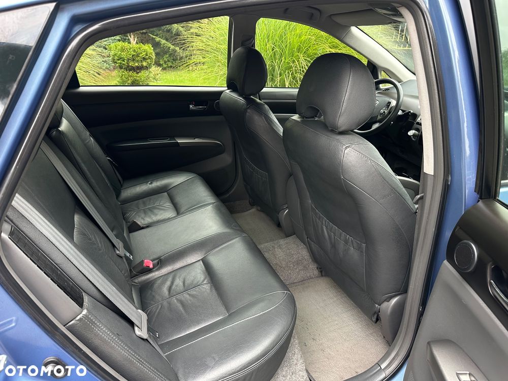 Toyota Prius (Hybrid) Executive - 18