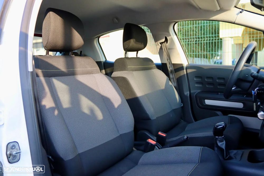Citroën C3 1.2 PureTech Shine - 21