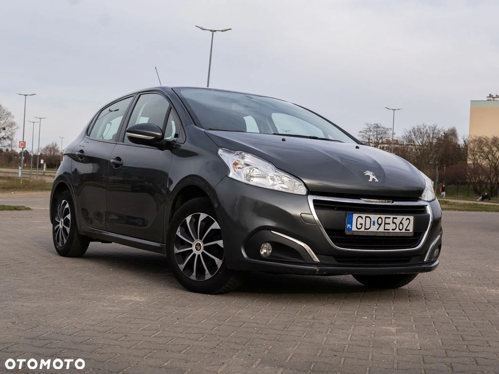 Peugeot 208 - 2