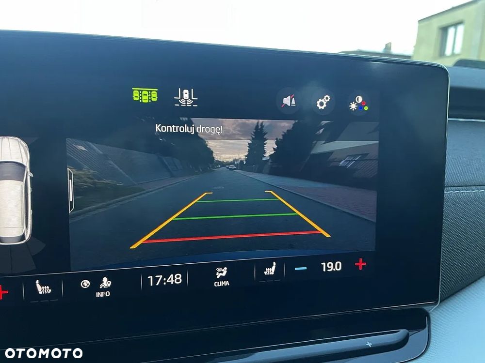 Skoda Octavia 2.0 TDI SCR Style DSG - 11