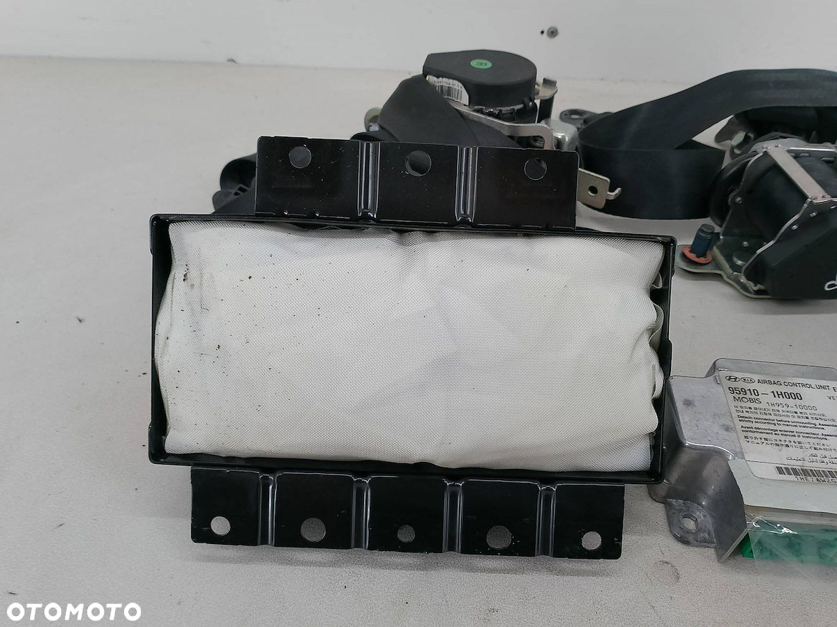KOMPLET PODUSZEK AIRBAG KIA CEE'D I 1.6 B KOMBI 56900-1H000 84530-1H000 - 2