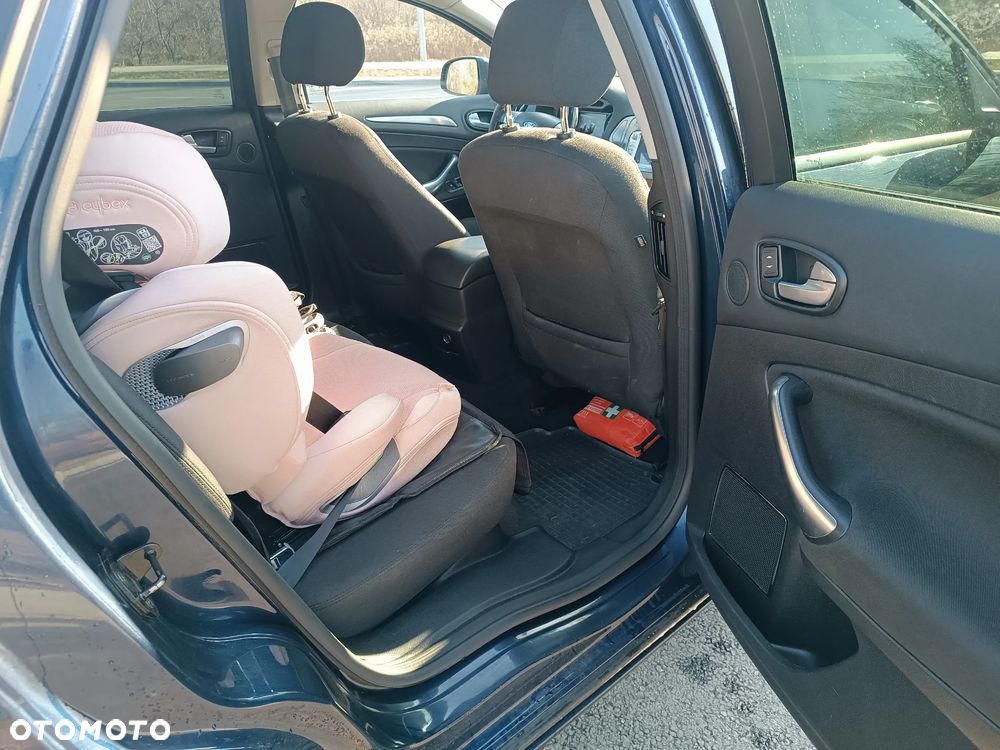 Ford Mondeo 2.0 T Titanium - 12