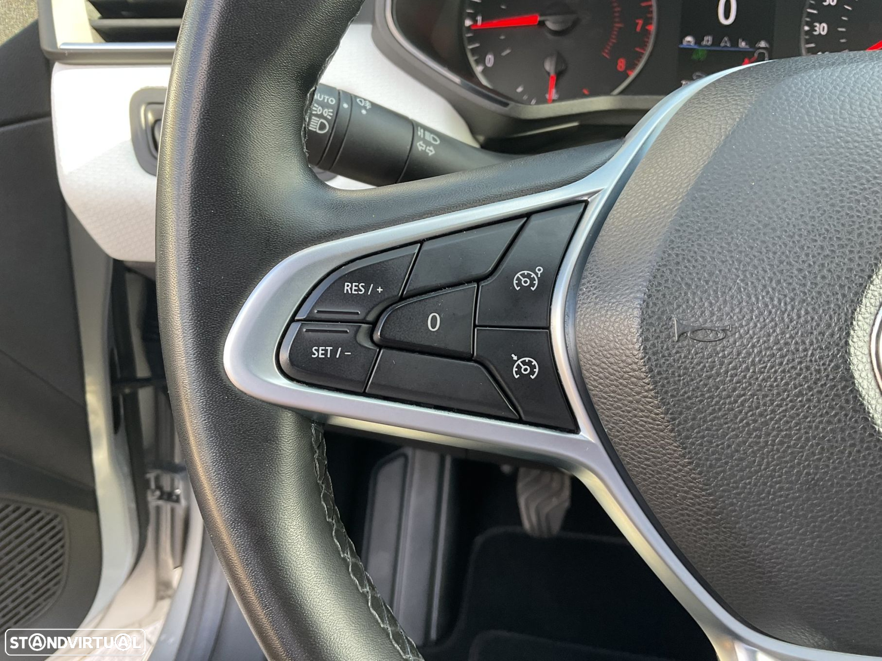 Renault Clio 1.0 TCe Limited - 35