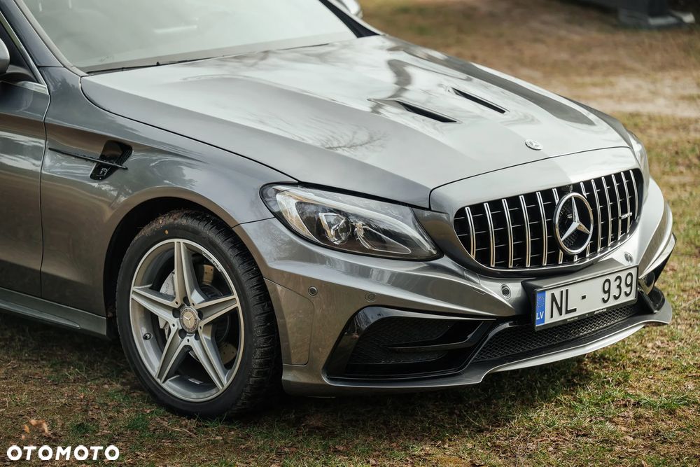 Mercedes-Benz Klasa C 180 7G-TRONIC AMG Line - 3