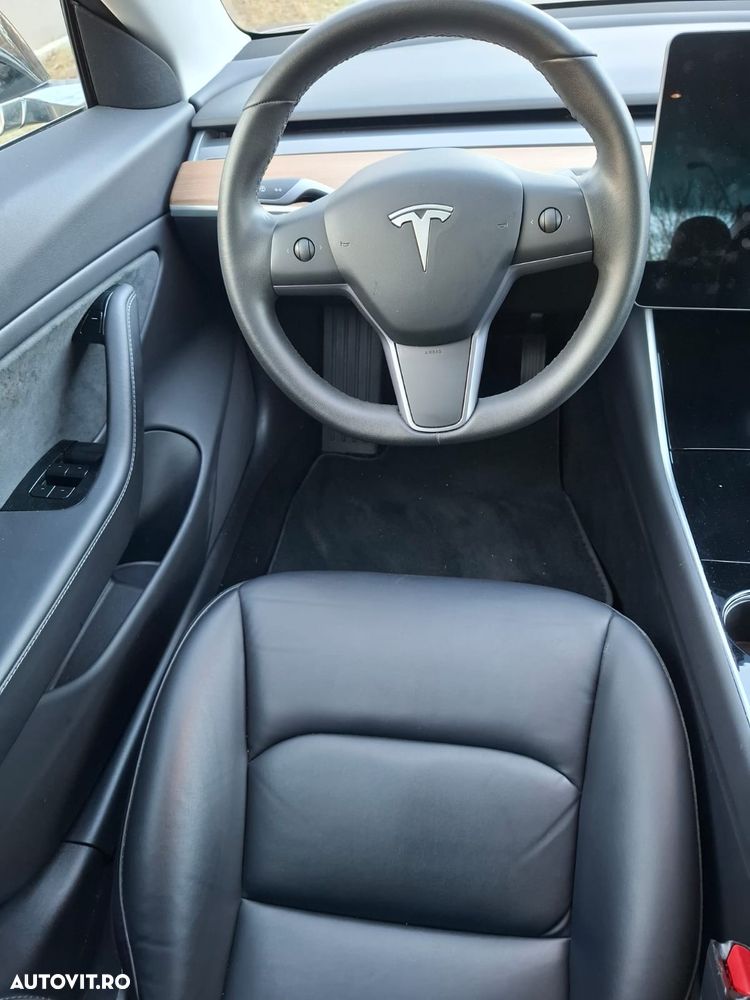 Tesla Model 3 Standard Reichweite Plus Hinterradantrieb - 7