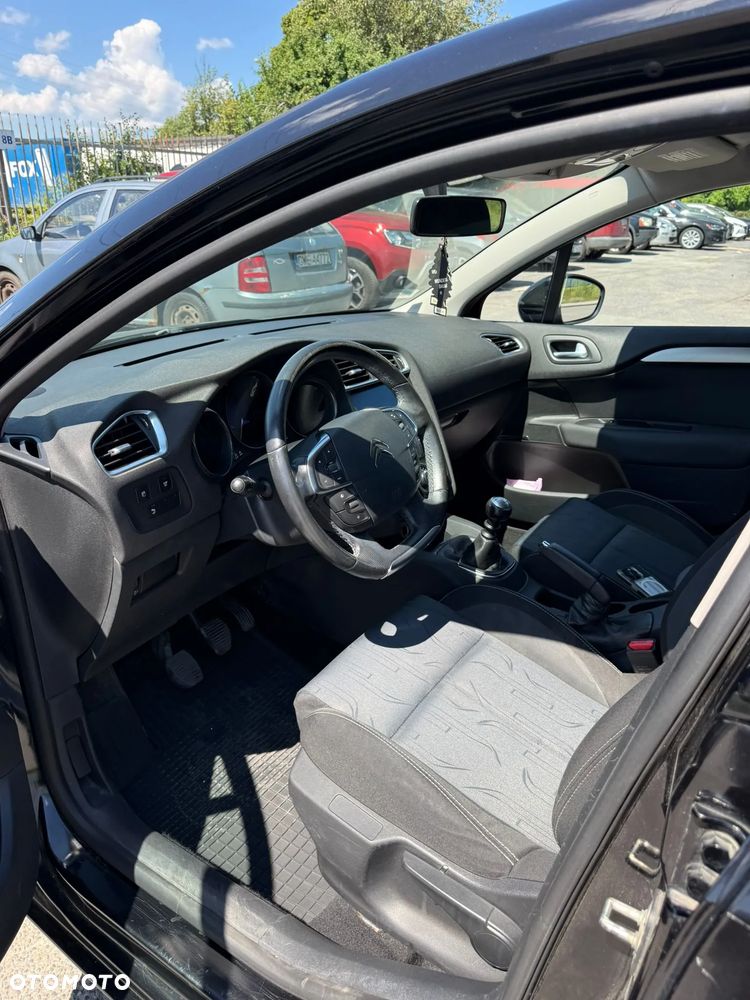 Citroën C4 1.6 HDi Attraction - 4