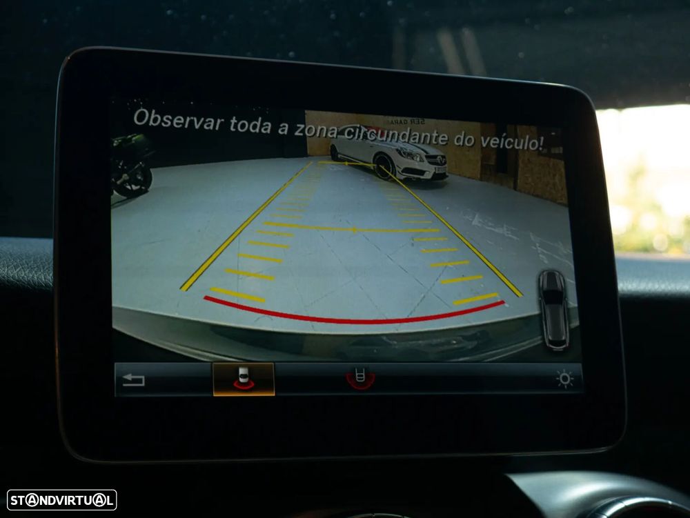 Mercedes-Benz CLA 200 d Shooting Brake AMG Line Aut. - 33