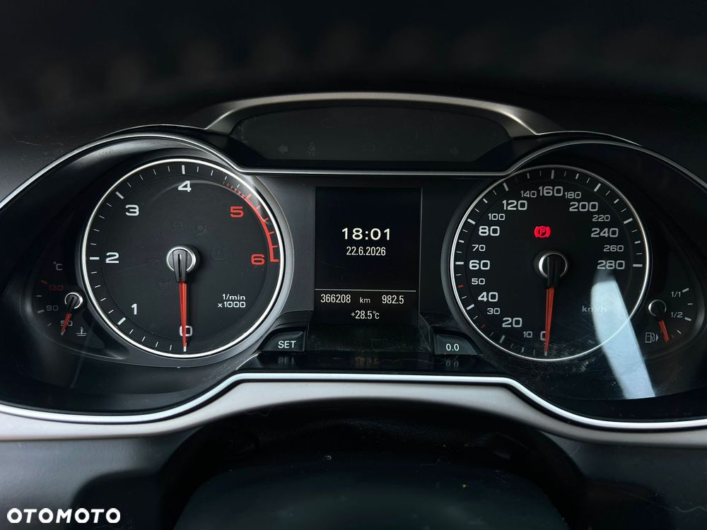 Audi A4 Avant 2.0 TDI DPF multitronic S line Sportpaket - 23