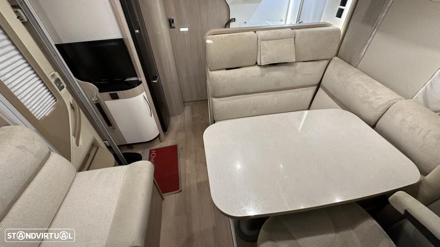 Rapido Serie 6F 680 FF C.central e basculante - 29