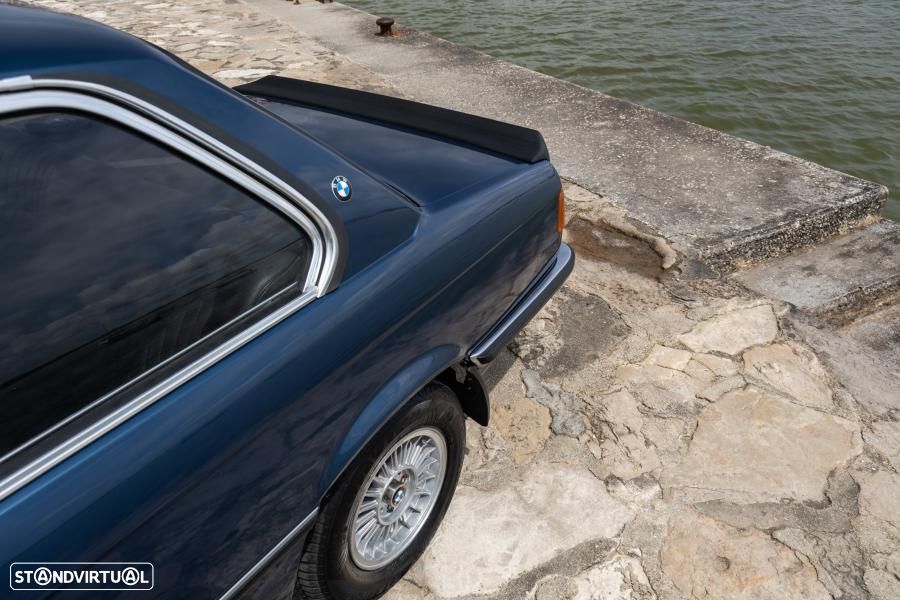 BMW 318 - 12