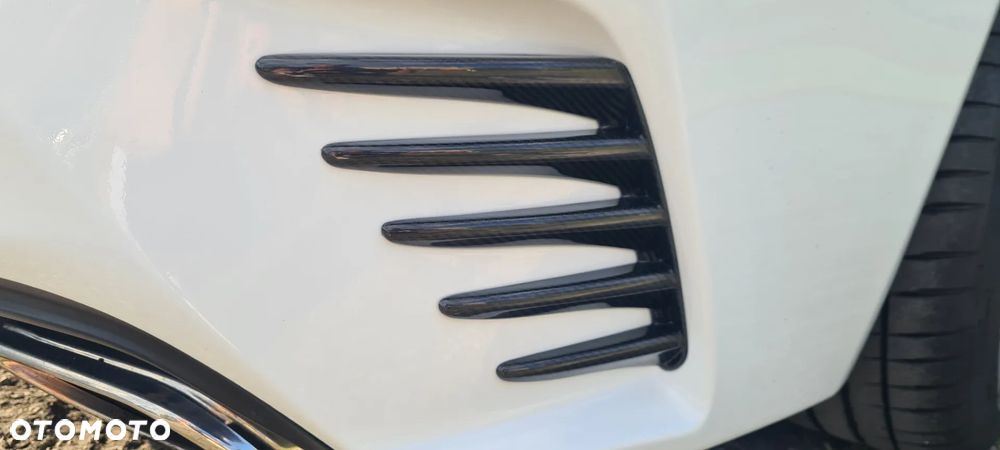 Lexus RC 200t / 300 F Sport - 13