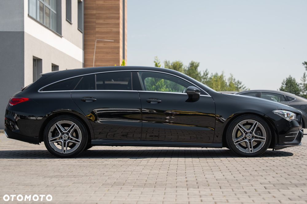 Mercedes-Benz CLA 220 d AMG Line 8G-DCT - 17