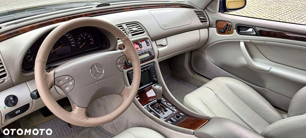 Mercedes-Benz CLK - 10