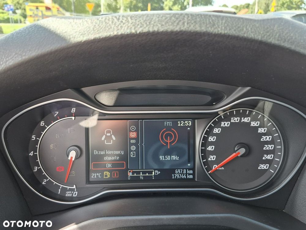 Ford Mondeo - 29