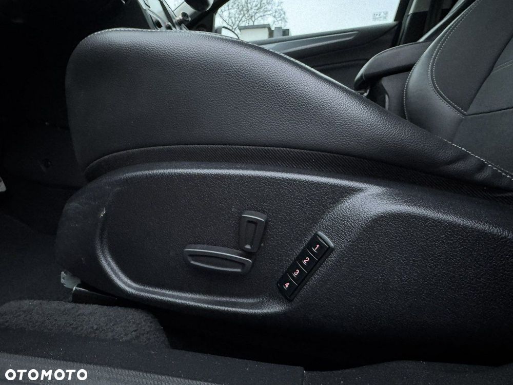 Ford Mondeo 2.0 TDCi Champions Edition - 18