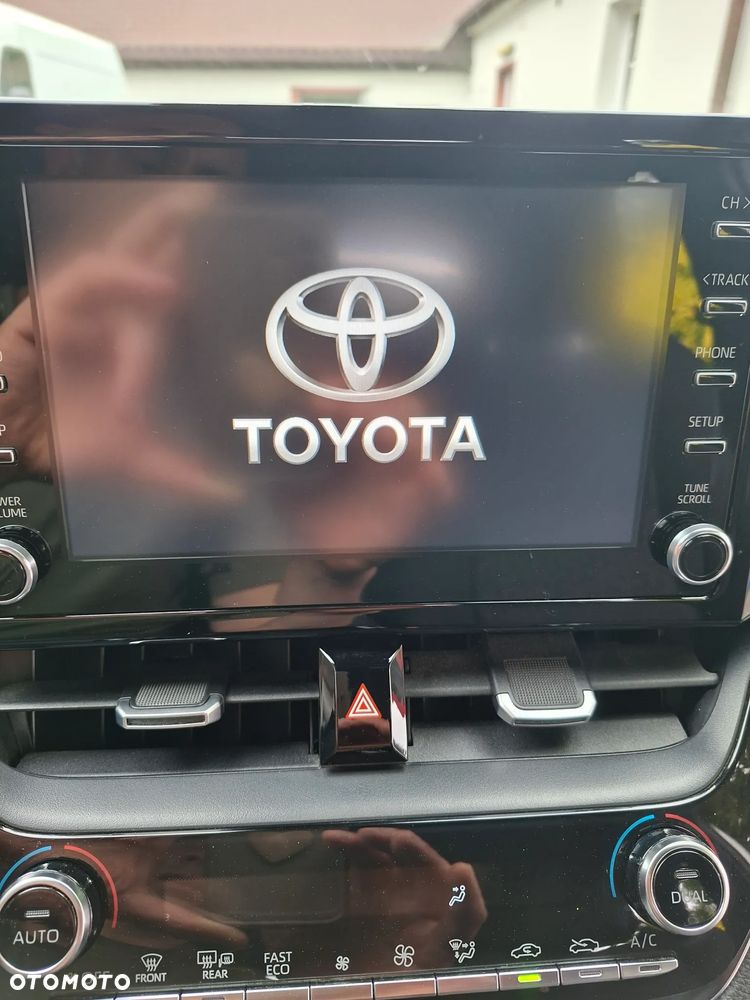 Toyota Corolla 1.8 Hybrid Comfort - 34