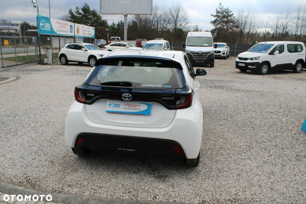 Toyota Yaris - 7