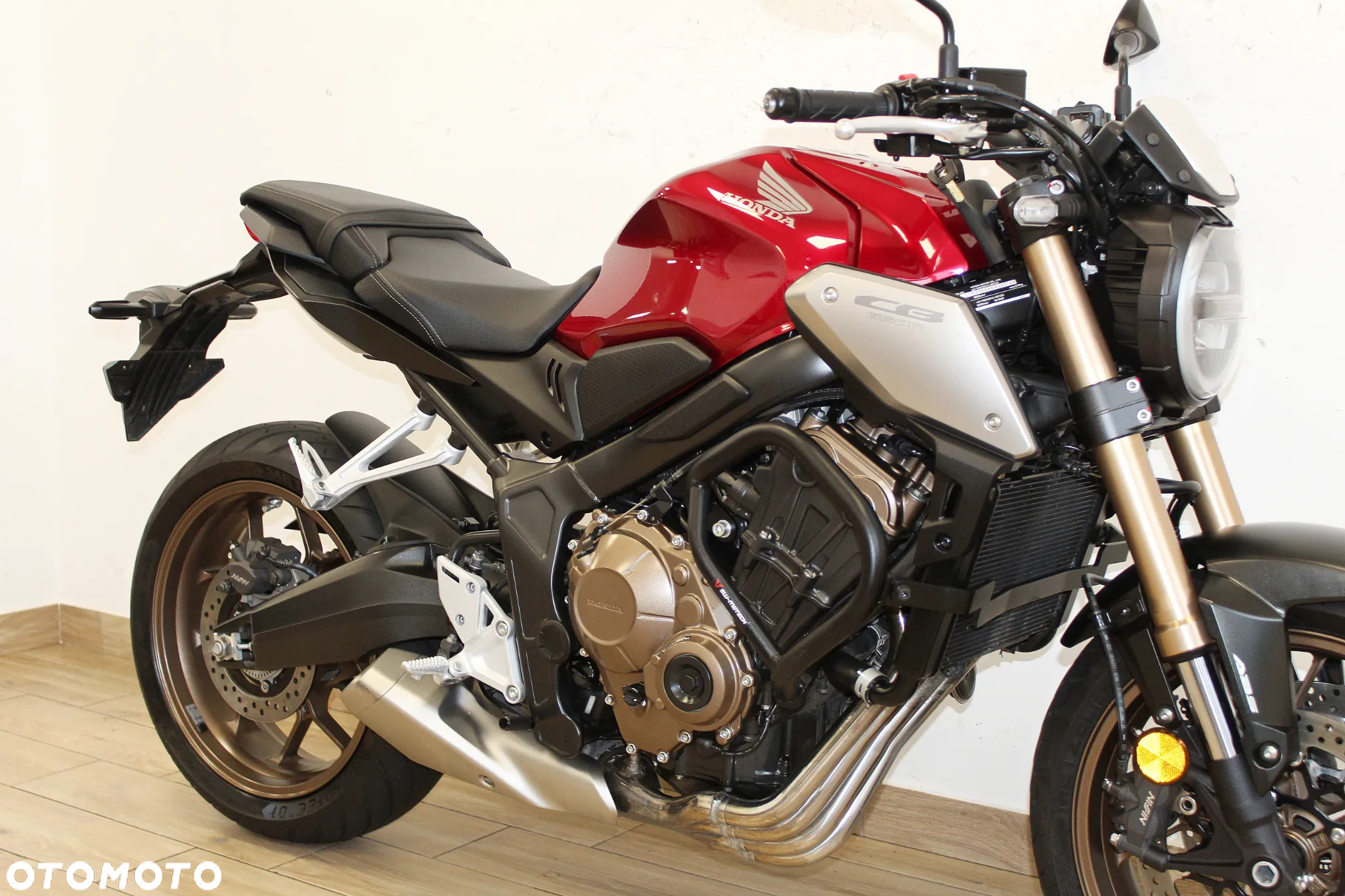 Honda CB - 8
