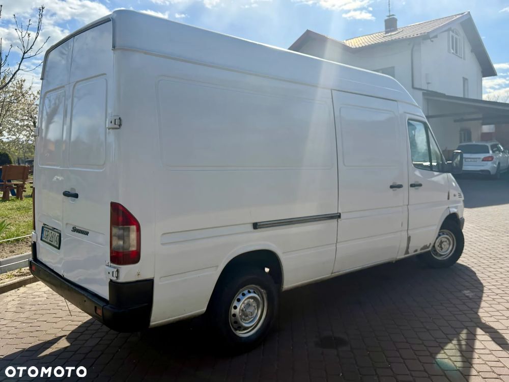 Mercedes-Benz SPRINTER - 6