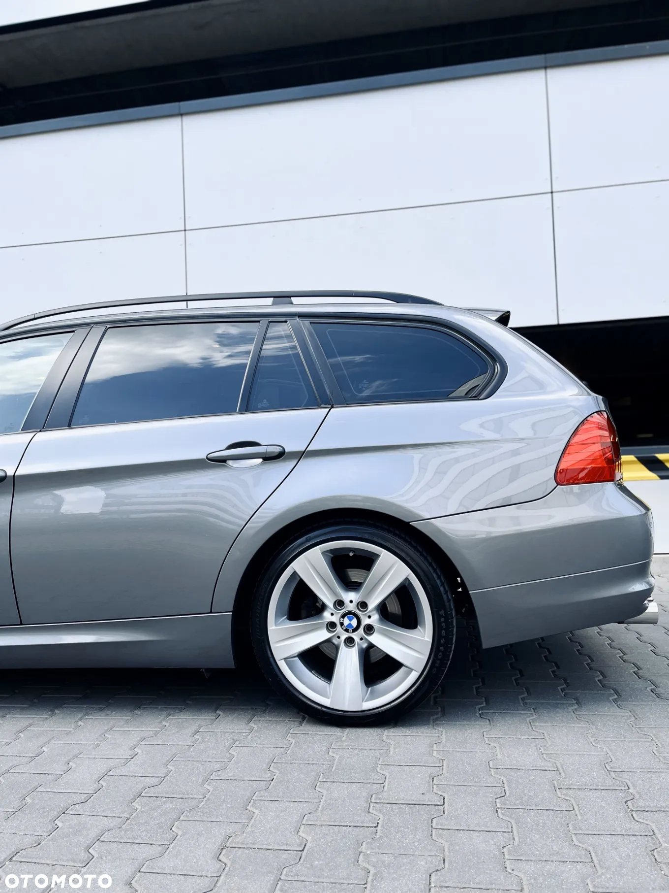 BMW Seria 3 318i - 10