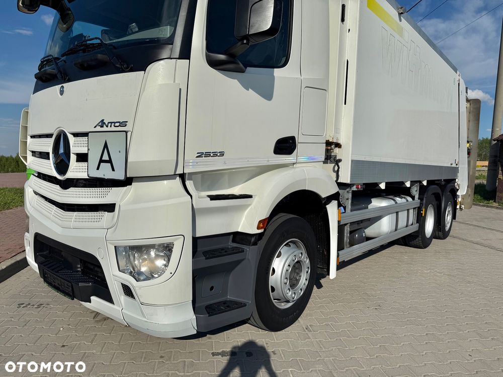 Mercedes-Benz Antos 2533 *Śmieciarka, ZOELLER MEDIUM XL 23, Euro 6, 158tyś Przebiegu* - 13