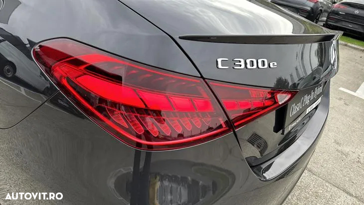 Mercedes-Benz C 300 e 4Matic 9G-TRONIC Edition AMG Line - 10